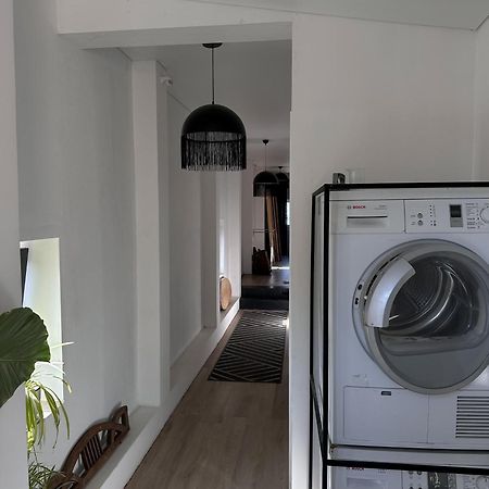White Door Apartments Heart Of Odessa 1 Bagian luar foto
