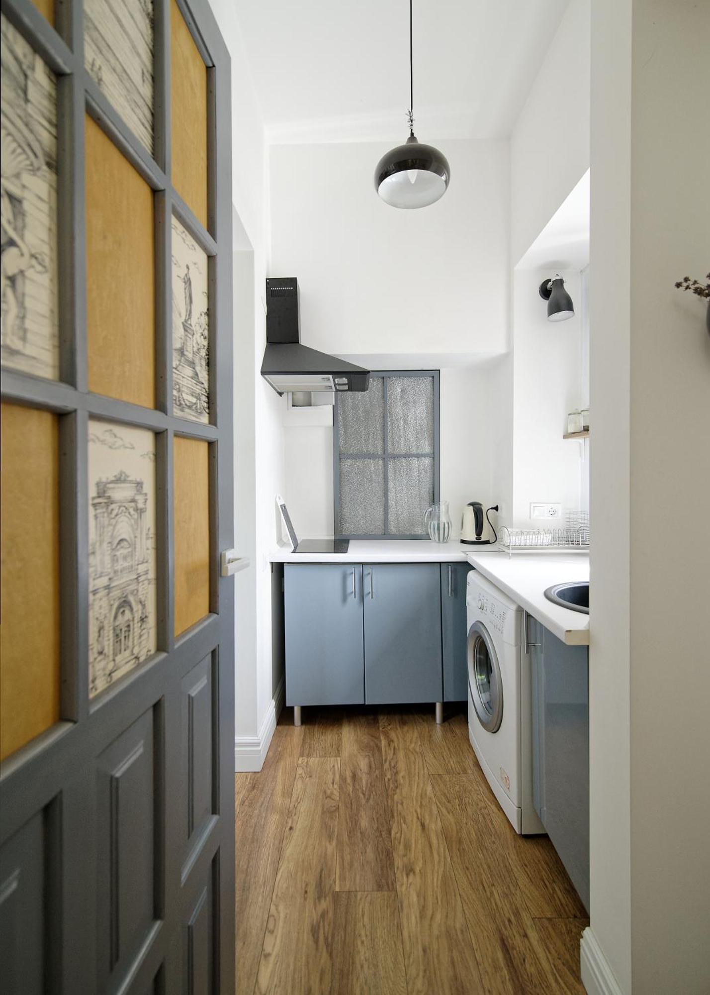 White Door Apartments Heart Of Odessa 1 Bagian luar foto