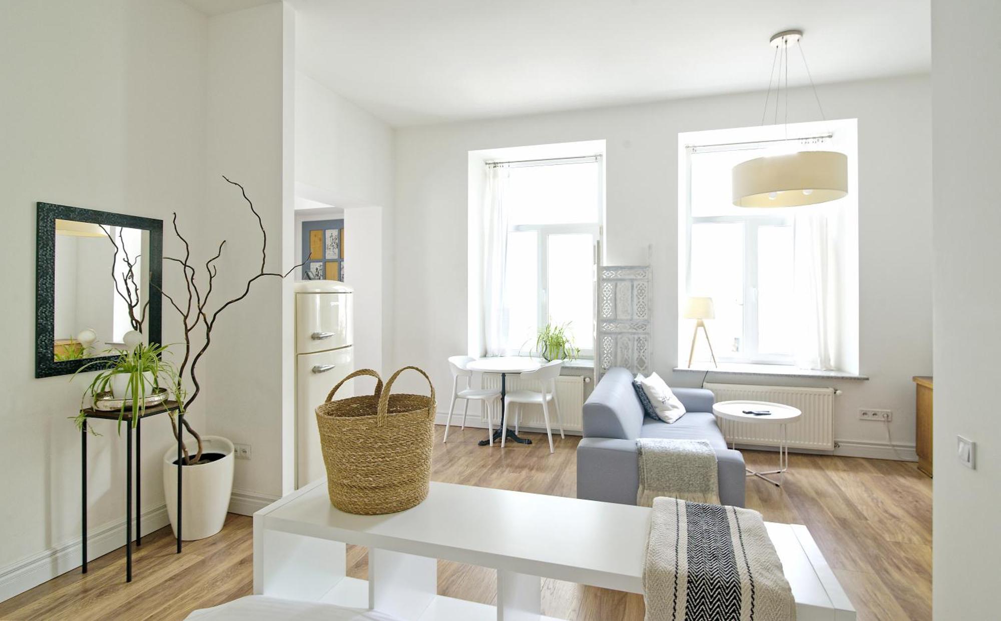 White Door Apartments Heart Of Odessa 1 Bagian luar foto