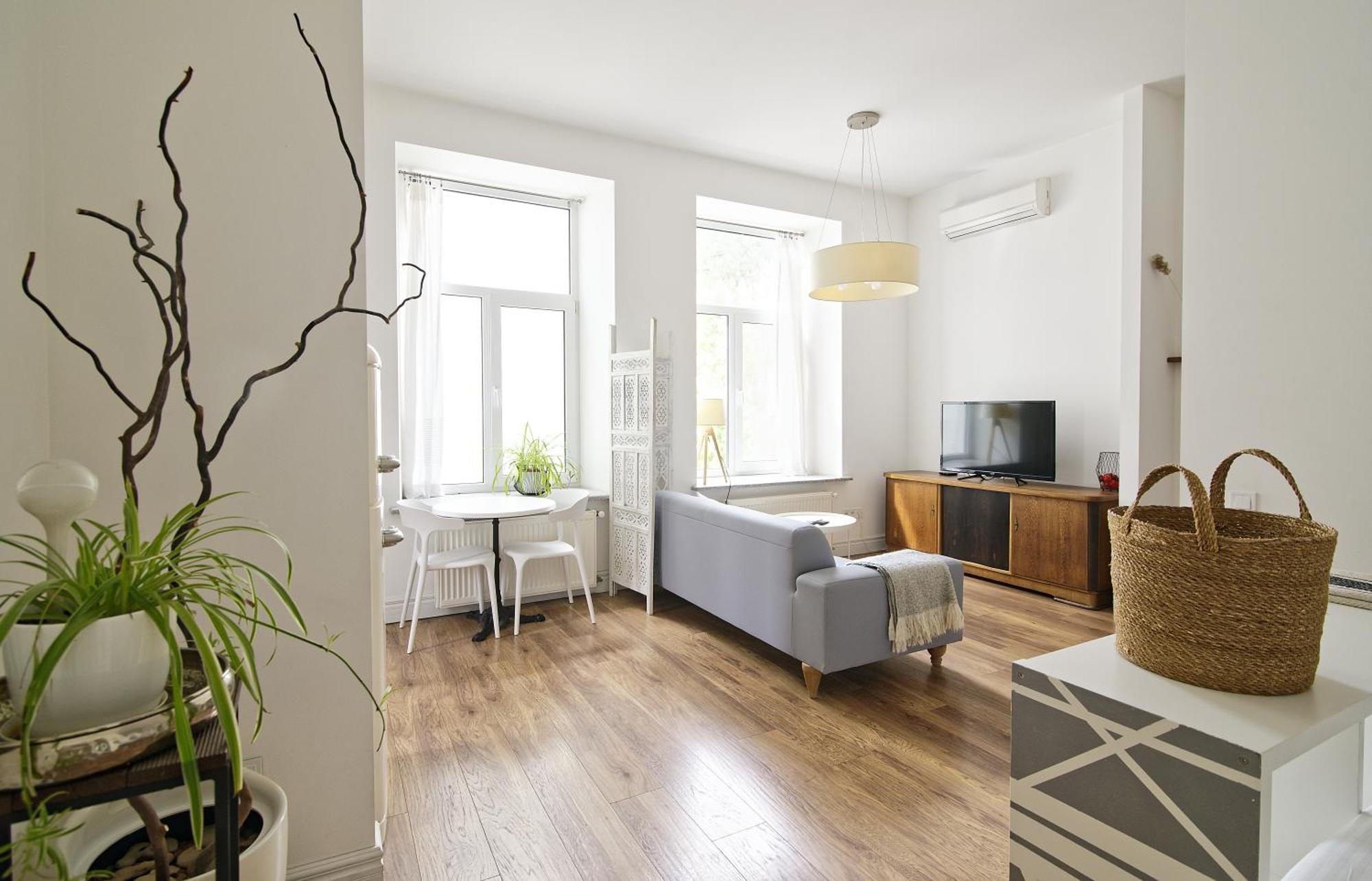 White Door Apartments Heart Of Odessa 1 Bagian luar foto
